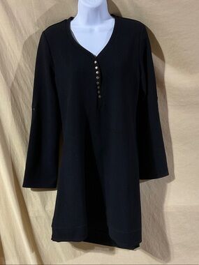 Simply Noelle Size S Black V-Neck Snap Dress with Gold-Tone Accents